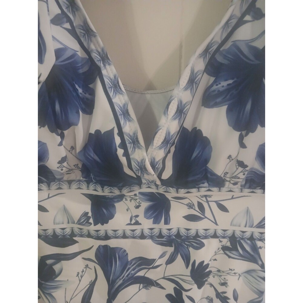 Blue White Floral Print One Piece V Neck Swim Suit Womens Size Large Beach Boho - Picture 2 of 5